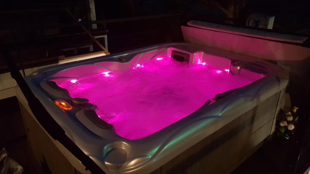 Floating Sea House Soncek Apartment Порторож Екстериор снимка