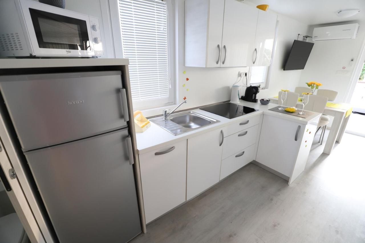 Floating Sea House Soncek Apartment Порторож Екстериор снимка