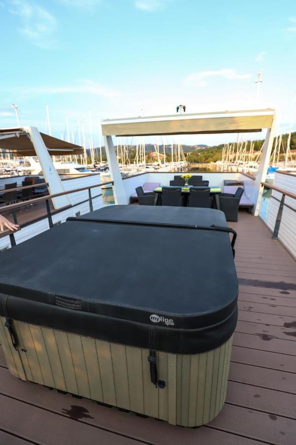 Floating Sea House Soncek Apartment Порторож Екстериор снимка